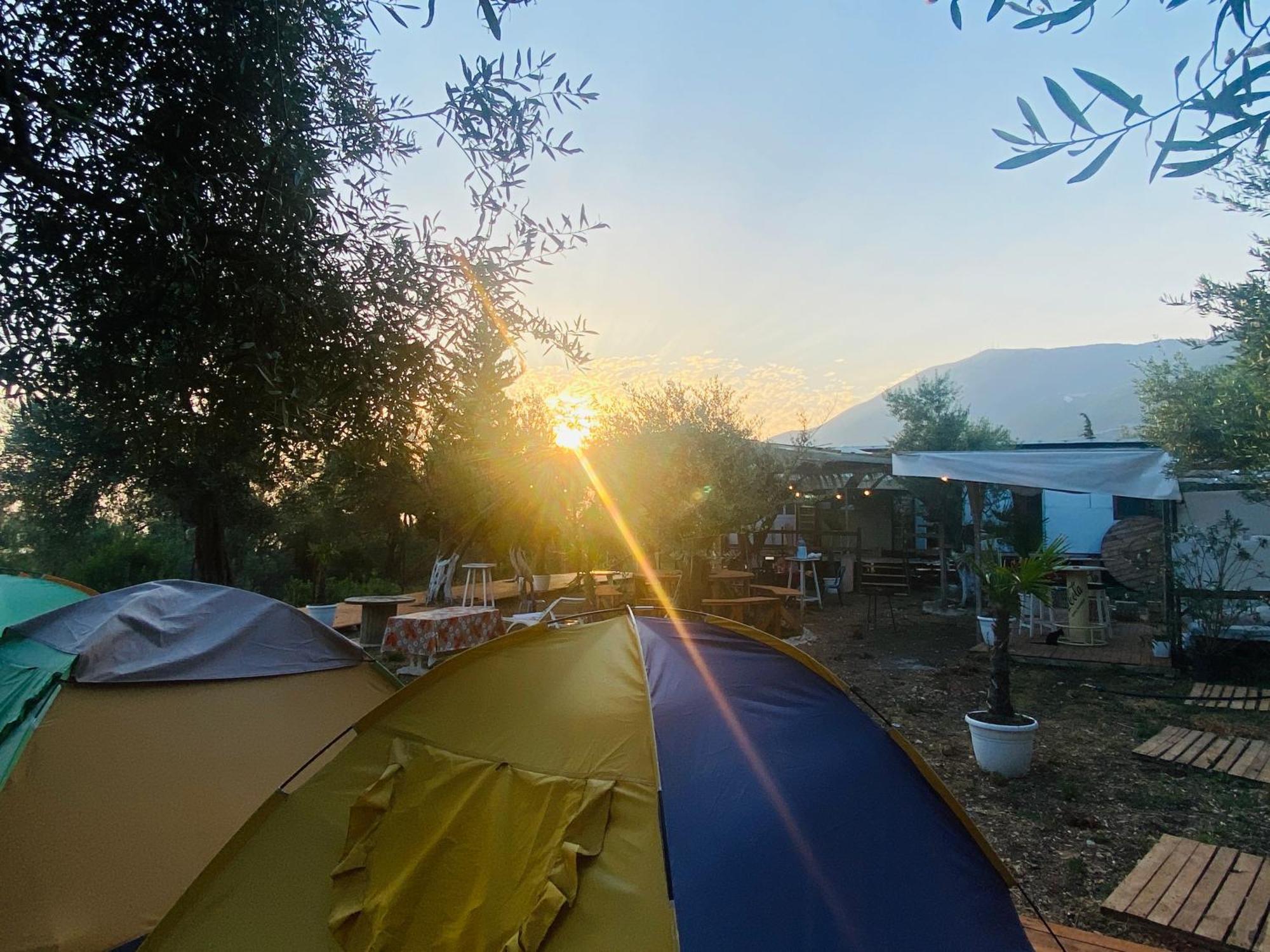 White And Camping Drymades Apartamento Dhërmi