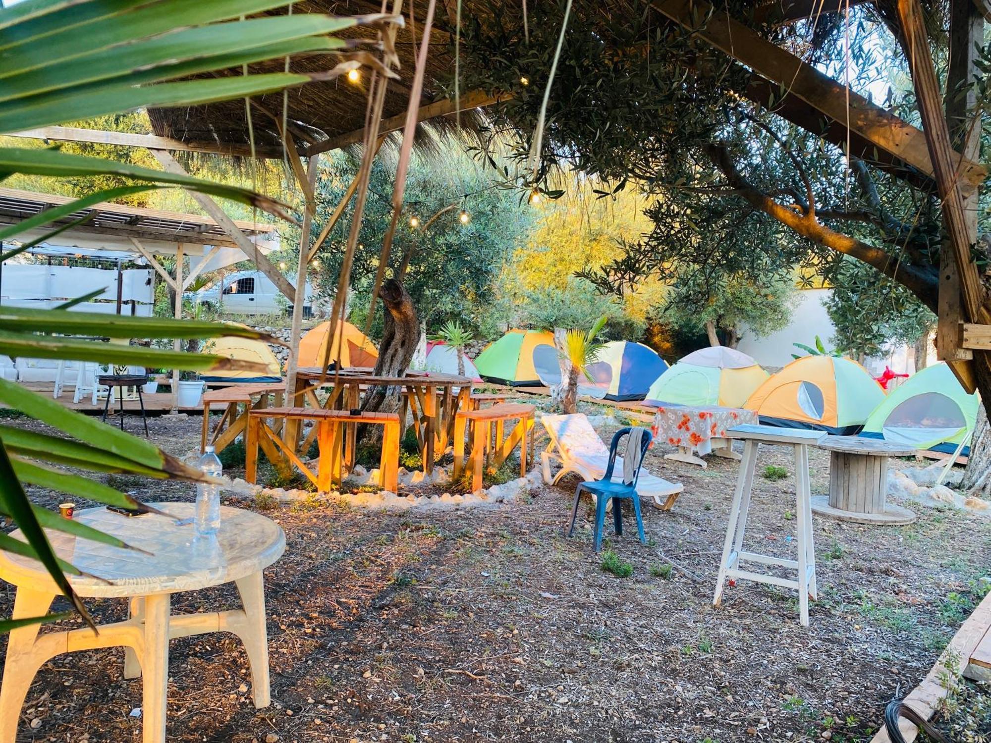 White And Camping Drymades Apartamento *