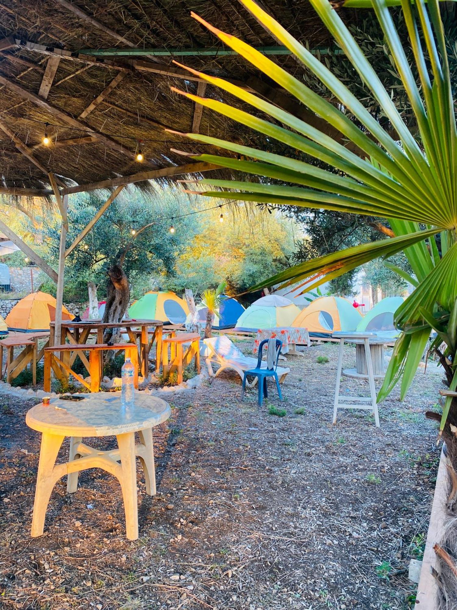 Apartamento White And Camping Drymades *
